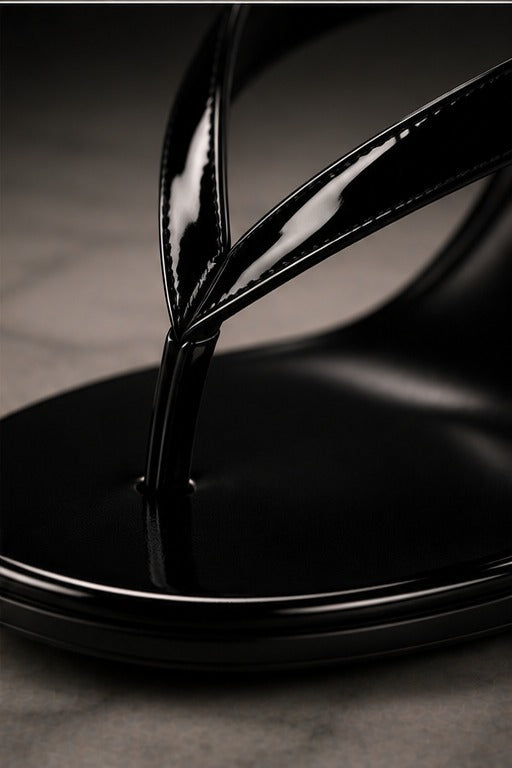 La Tong Castiglione — Verni Noir
